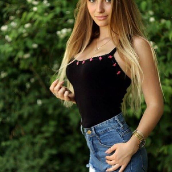 Hi gentleman's my name is Oliviana im from Poland. I am nice, friendly easy going, respectable girl. Im 100% independent and I enjoy my job and my life. I like to meet people and look after them. If you want to know more about me, text me to what's app for a booking. Hope to see you soon dear.Take care. I wish you all a very good day. thank you for reading this! Thank you for your time.